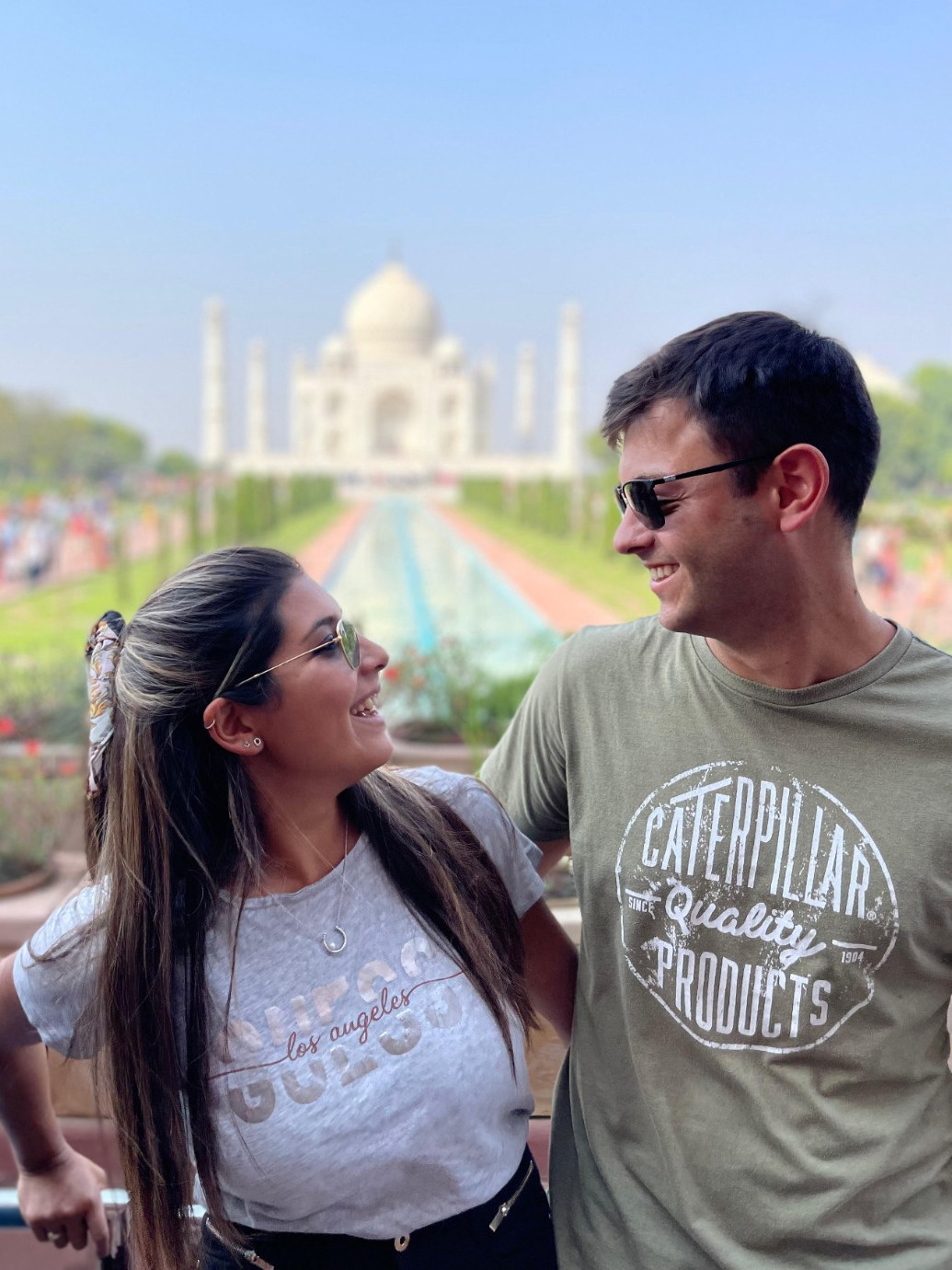 Cami y Fabio en el Taj Mahal